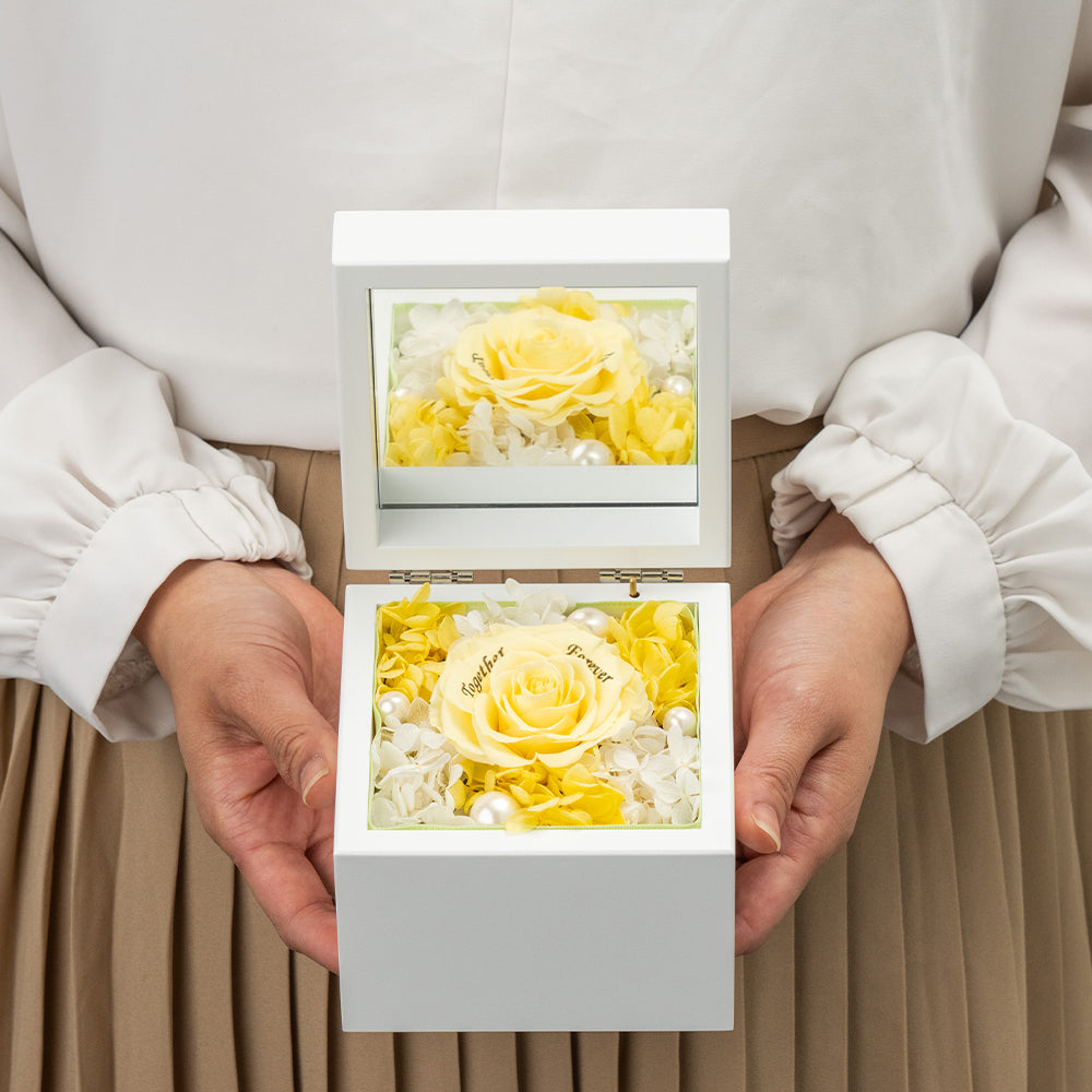 高級ホワイトオルゴールBOX お花イッパイ!プリザーブドフラワー プロポーズ用 – パティスリーフラワー